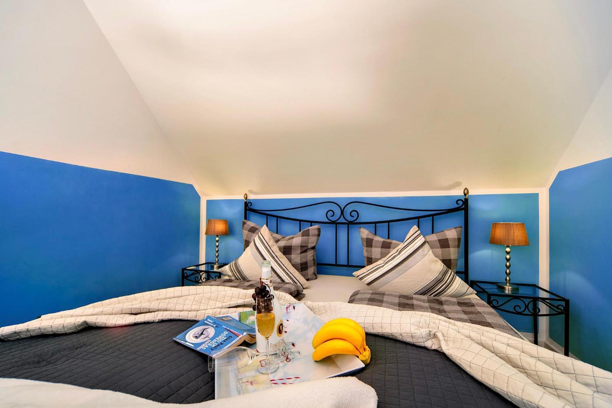 Ferienhaus Lieblingsplatz By Seeblick Ferien Oro, Direkte Wasserlage,Sauna,Kamin Олпениц Екстериор снимка